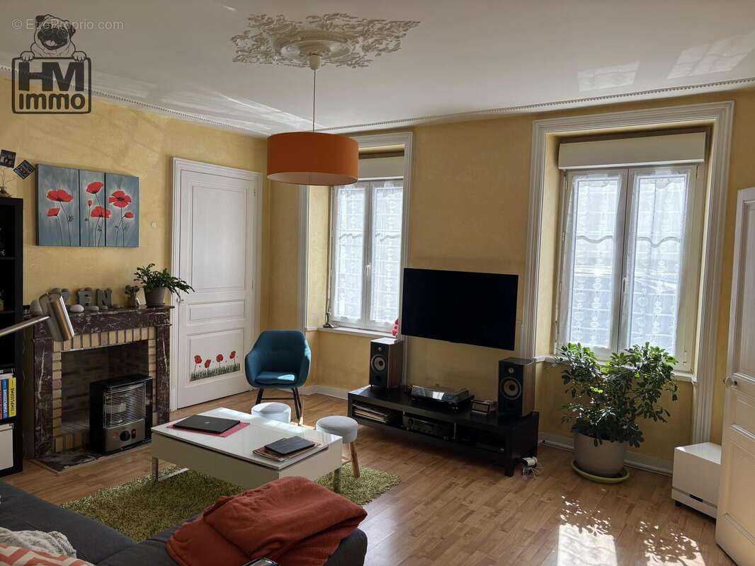 Maison à SAINT-JUNIEN