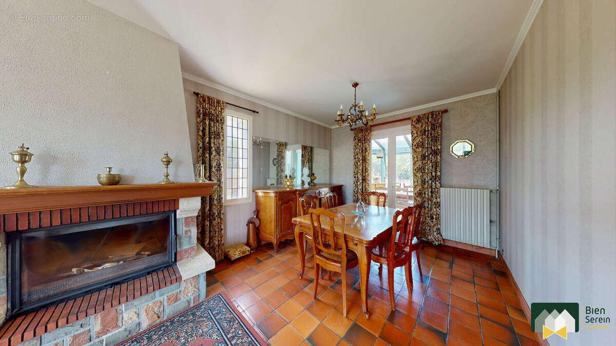 Salle à manger  - Maison à MAINTENON