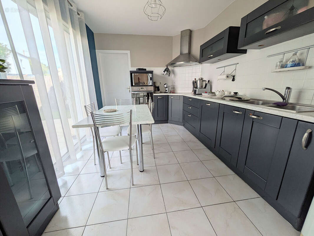 Maison à LA CHAPELLE-SUR-ERDRE