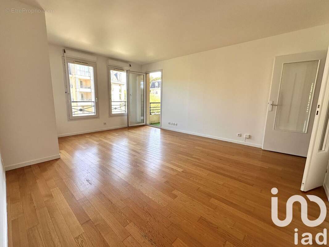 Photo 2 - Appartement à ETIOLLES
