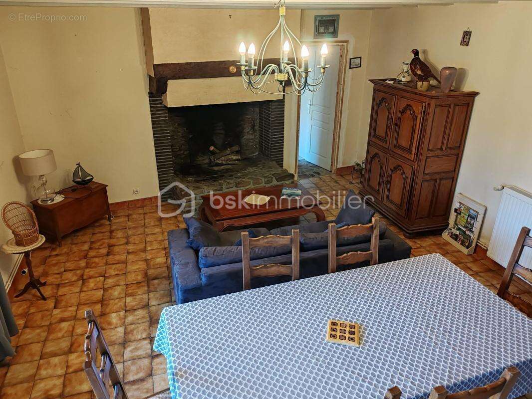 Maison à EPINIAC
