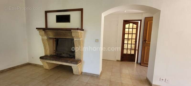 Maison à CORRENS