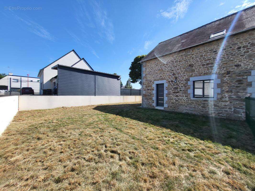 Maison à SENS-DE-BRETAGNE