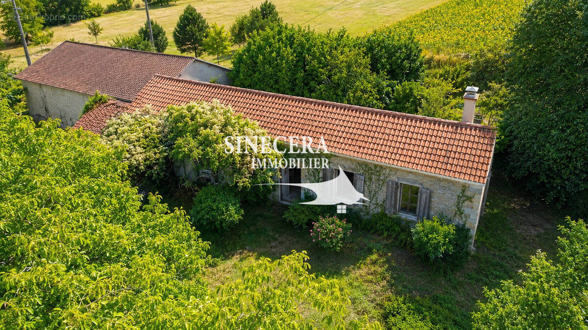 Maison à TOCANE-SAINT-APRE
