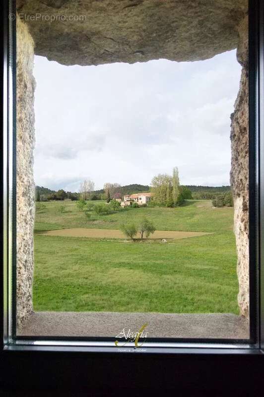 Appartement à TOURTOUR