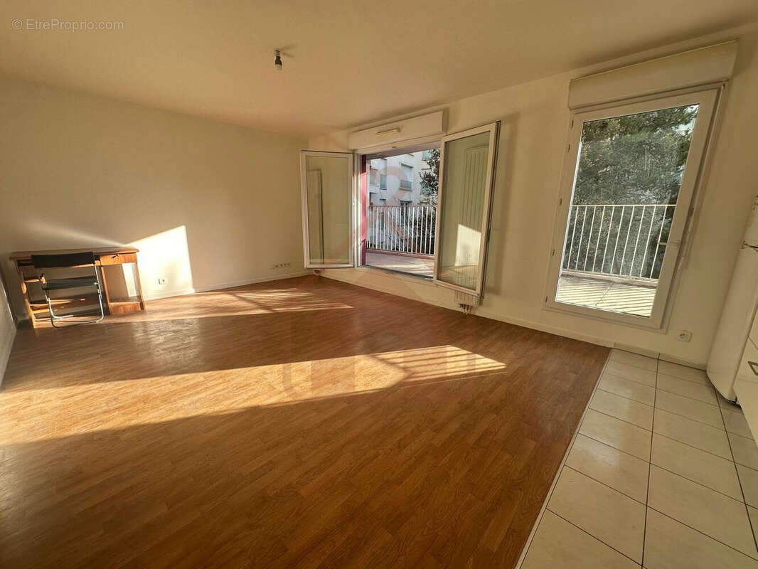 Appartement à L'HAY-LES-ROSES