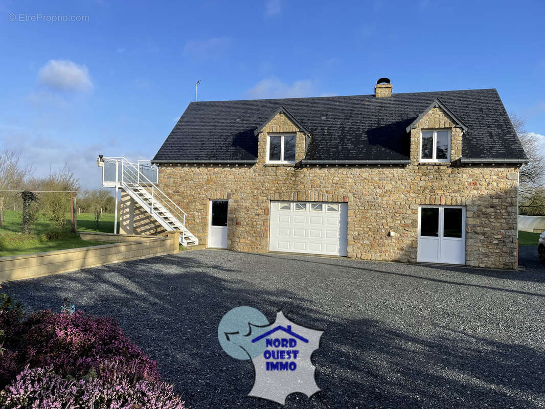 Maison à MAYENNE