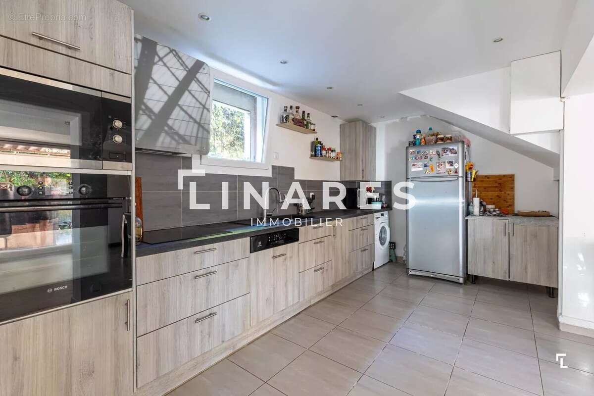 Appartement à MARSEILLE-11E