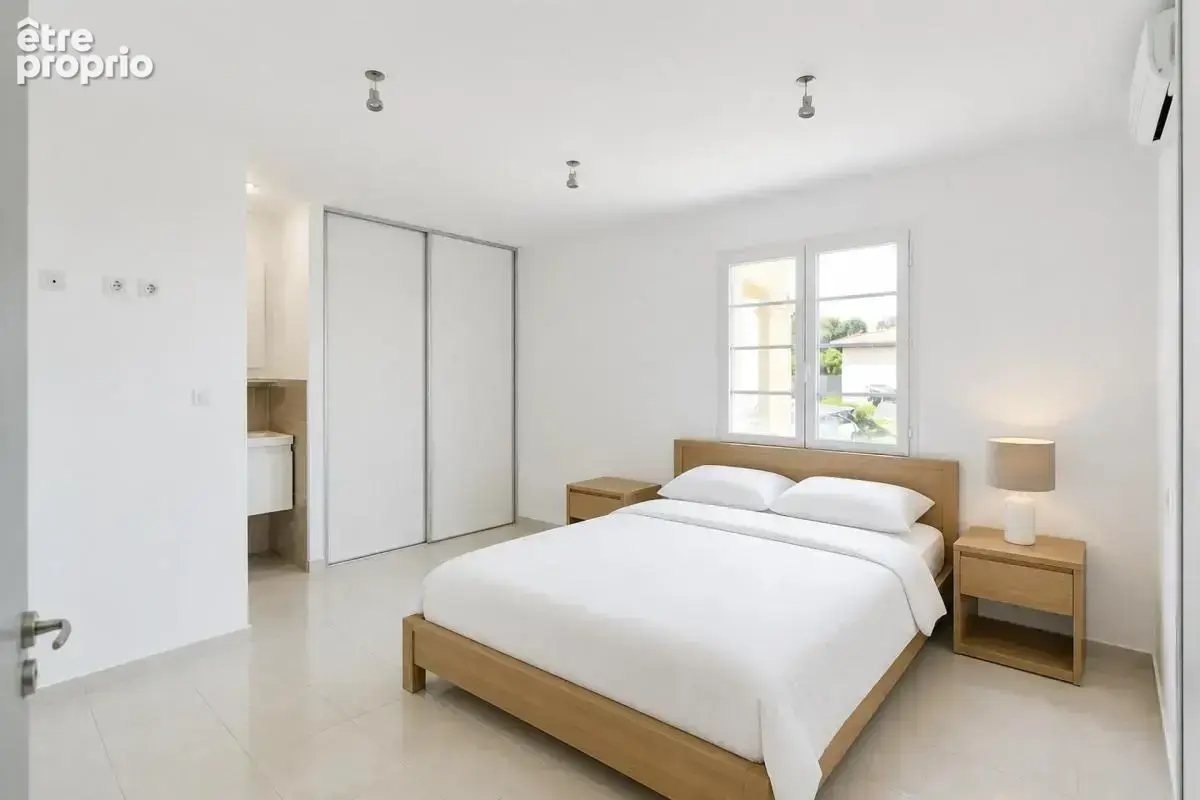 Maison de 5 pièces de 138 m² à La Croix-Blanche - photo 7