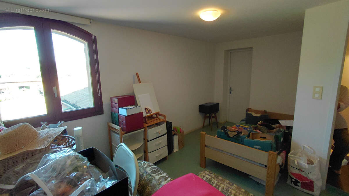 Maison à SAINT-MONTAN