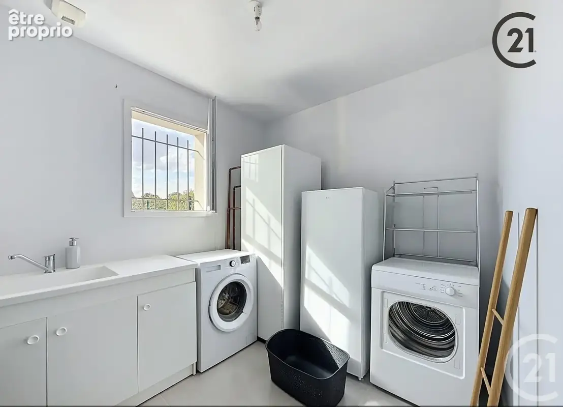 Maison 108 m² à Villefargeau  - photo 14