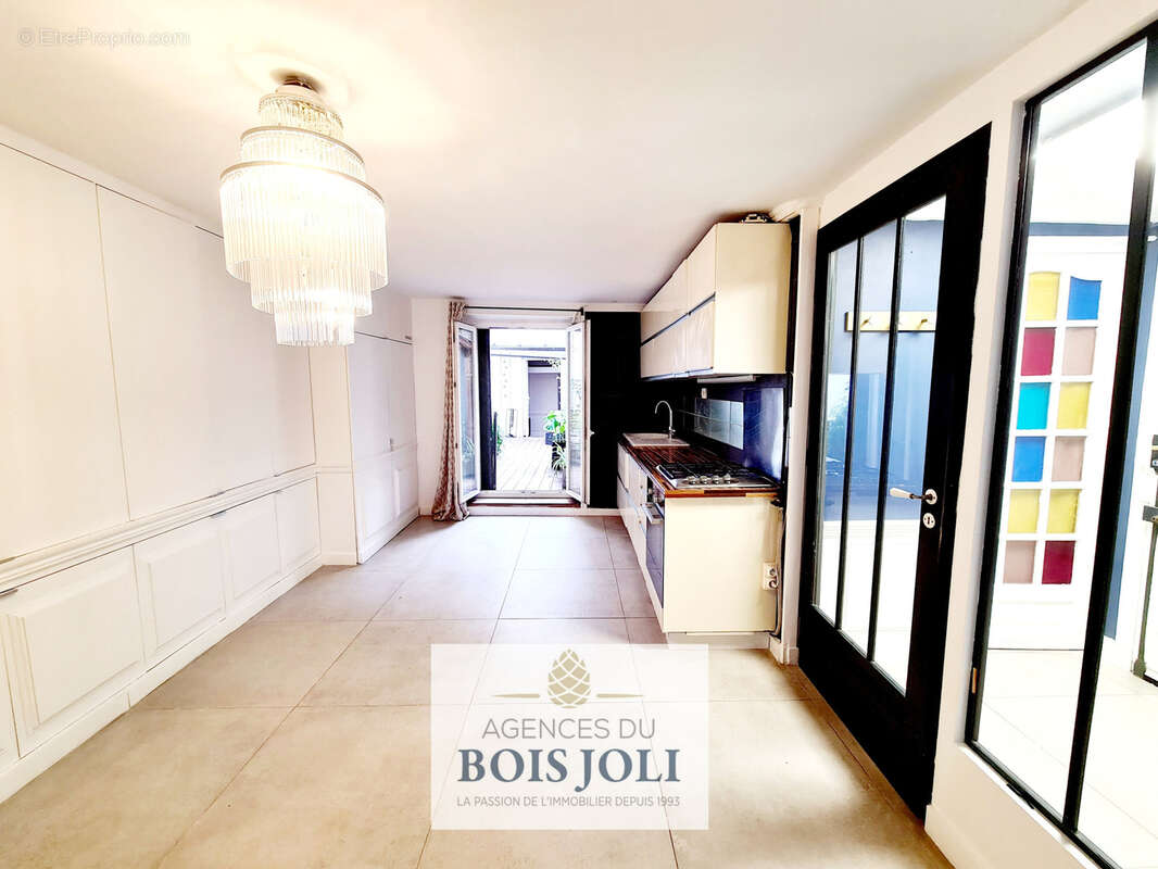 Appartement à PARIS-9E