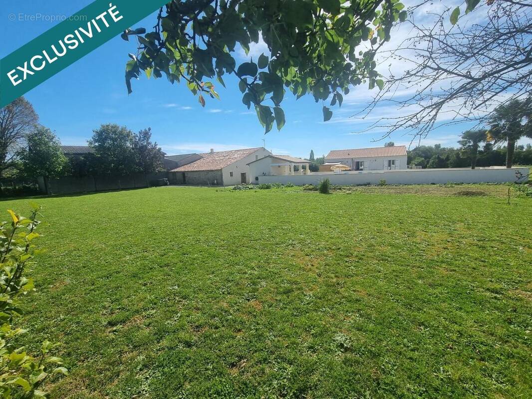 Photo 1 - Maison à LES TOUCHES-DE-PERIGNY