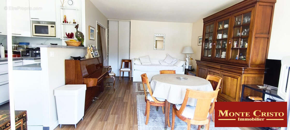 Appartement à VERSAILLES