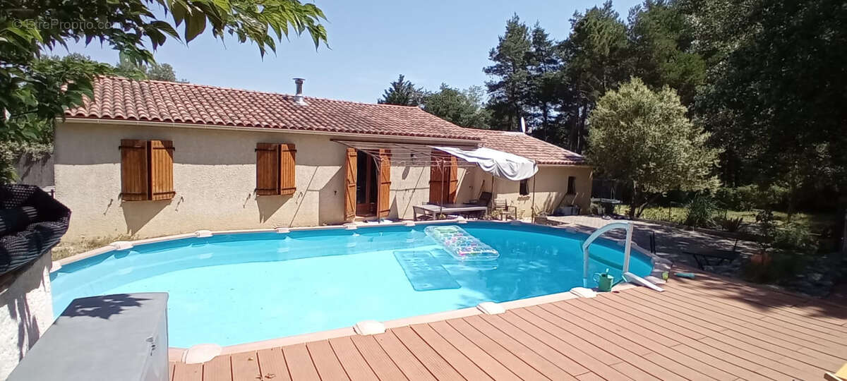 Maison à MAZAUGUES