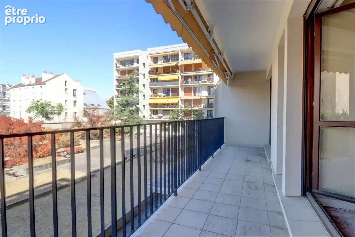 Saint-denis – résidence du théâtre – 3 pièces 67 m² – balcon 10 m² – 2 parkings - photo 2