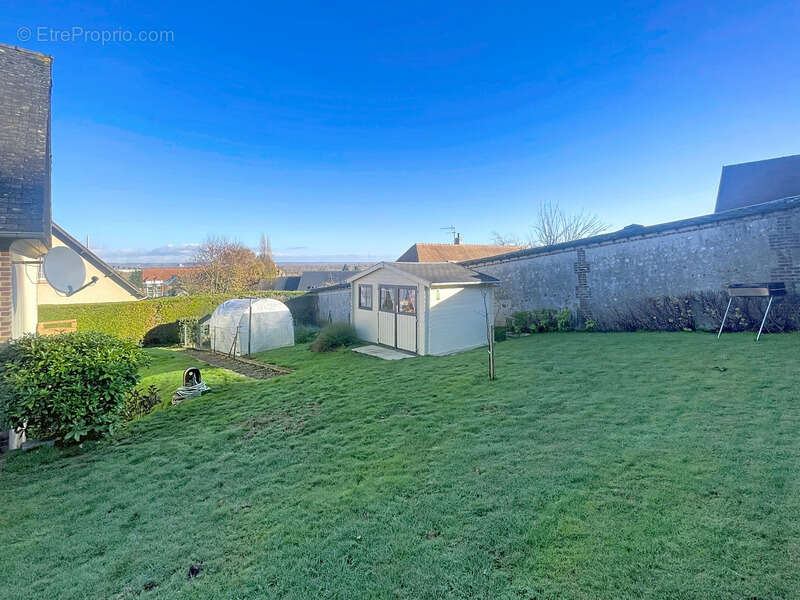 Maison à LA RIVIERE-SAINT-SAUVEUR