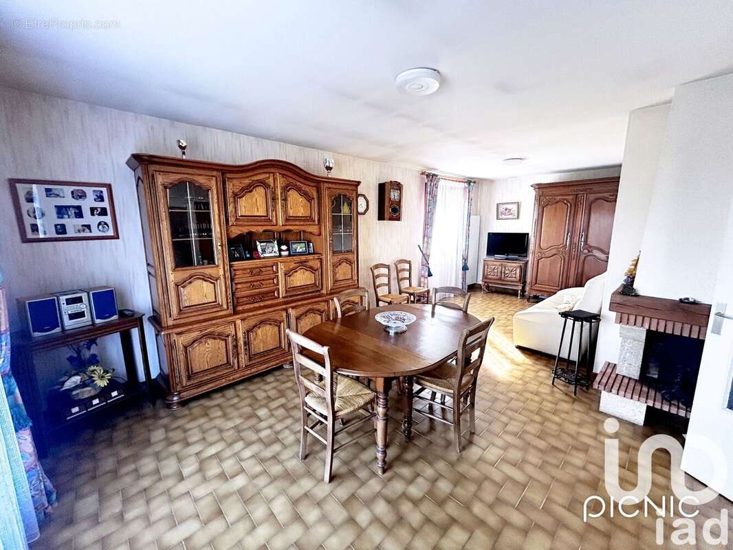 Photo 3 - Maison à SAINTE-GAUBURGE-SAINTE-COLOMBE