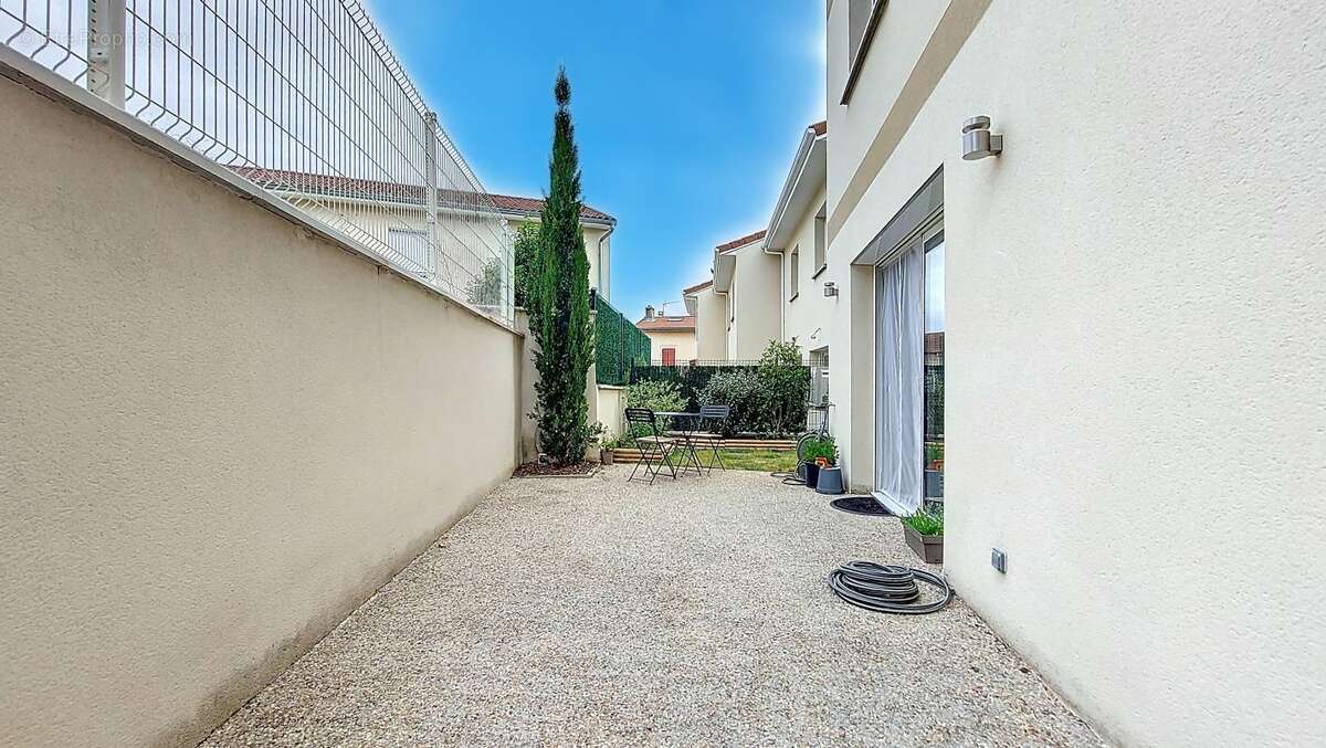 Appartement à VILLEFONTAINE