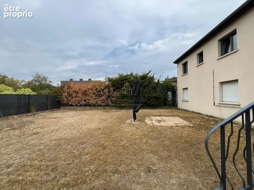 Mondelange   Ensemble immobilier 189 m2   Investisseur / Grande famille   Jardin, terrasse, double garage - photo 9