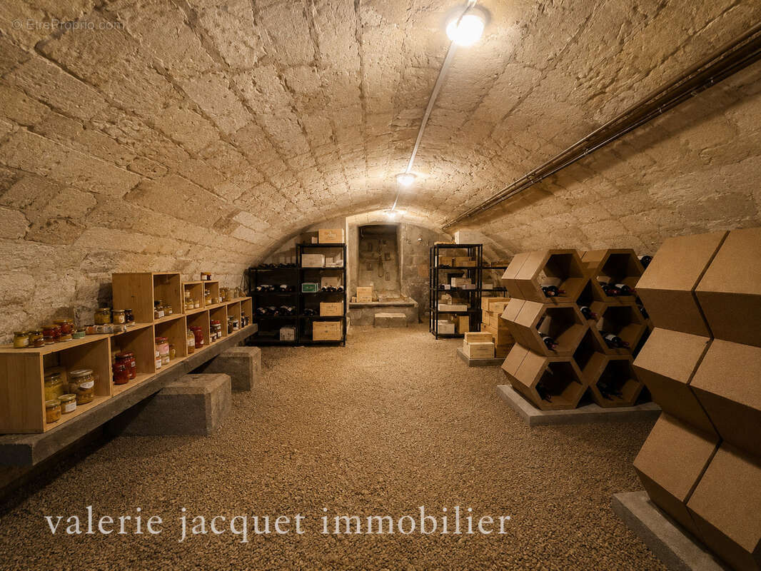 Maison bourgeoise de caractère avec jardin et cave voûtée   Centre de Coutras - photo 17