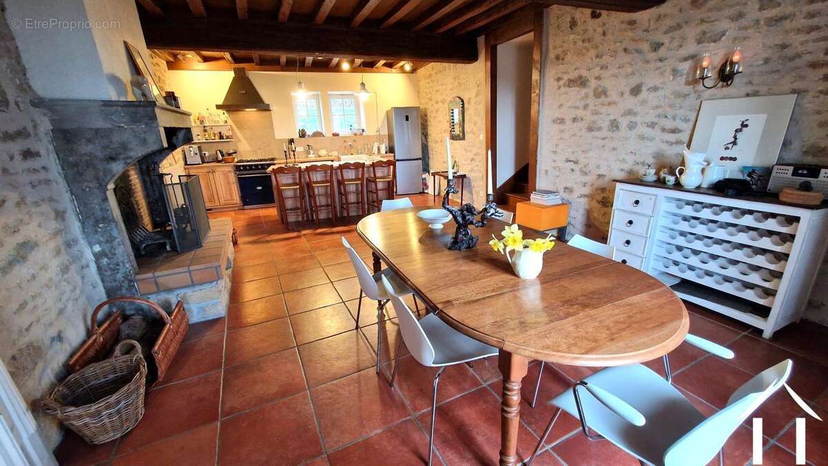 Maison à NOLAY