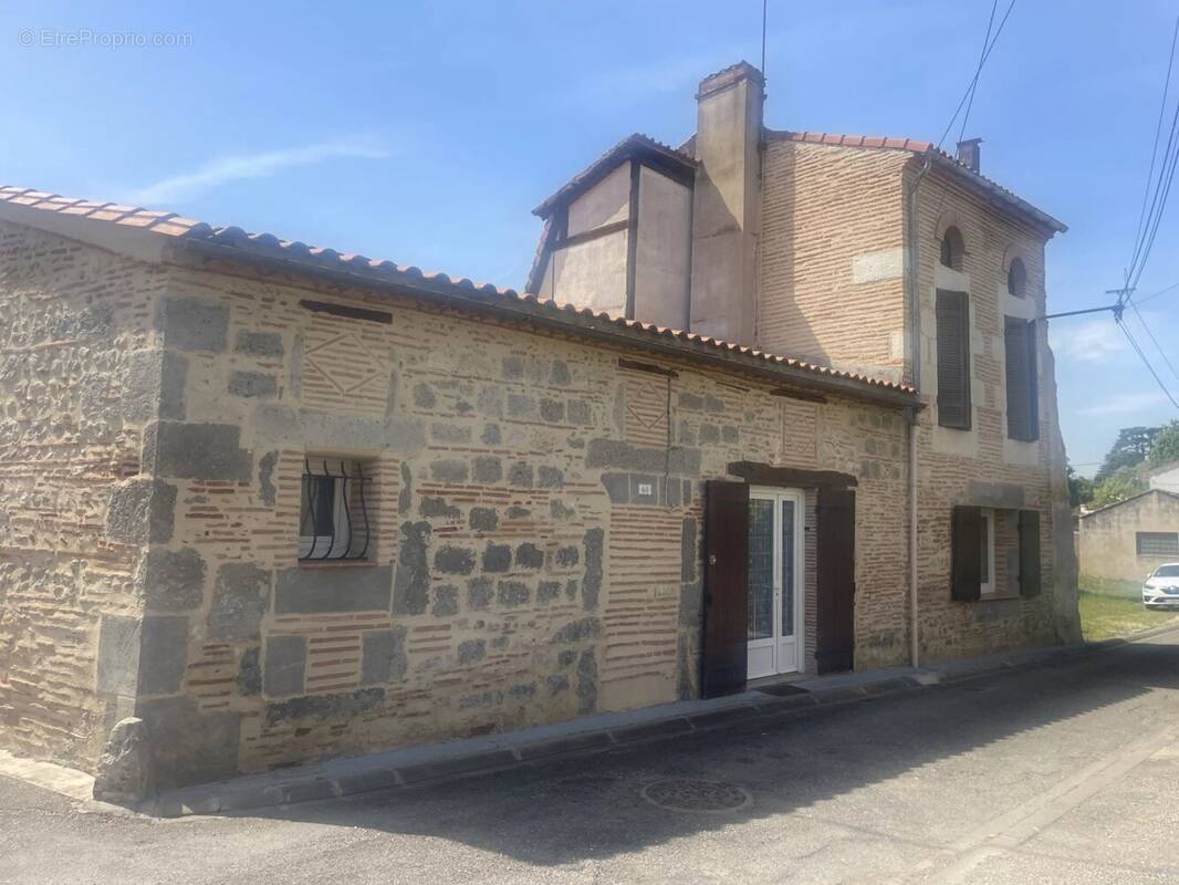 Maison à CLAIRAC