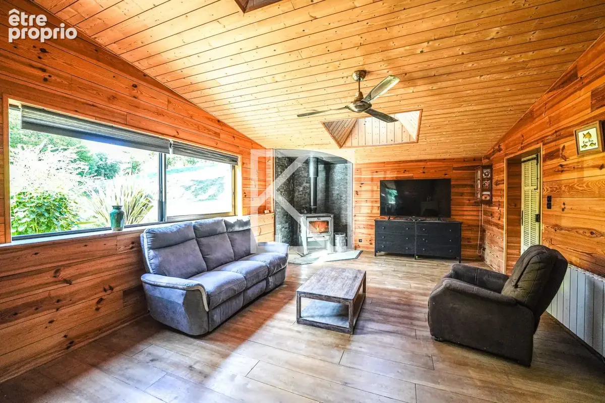 Maison 9 pièces 260 m² à vendre à Mayenne (53100) - photo 5