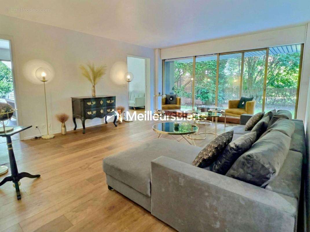 Appartement à LE CHESNAY