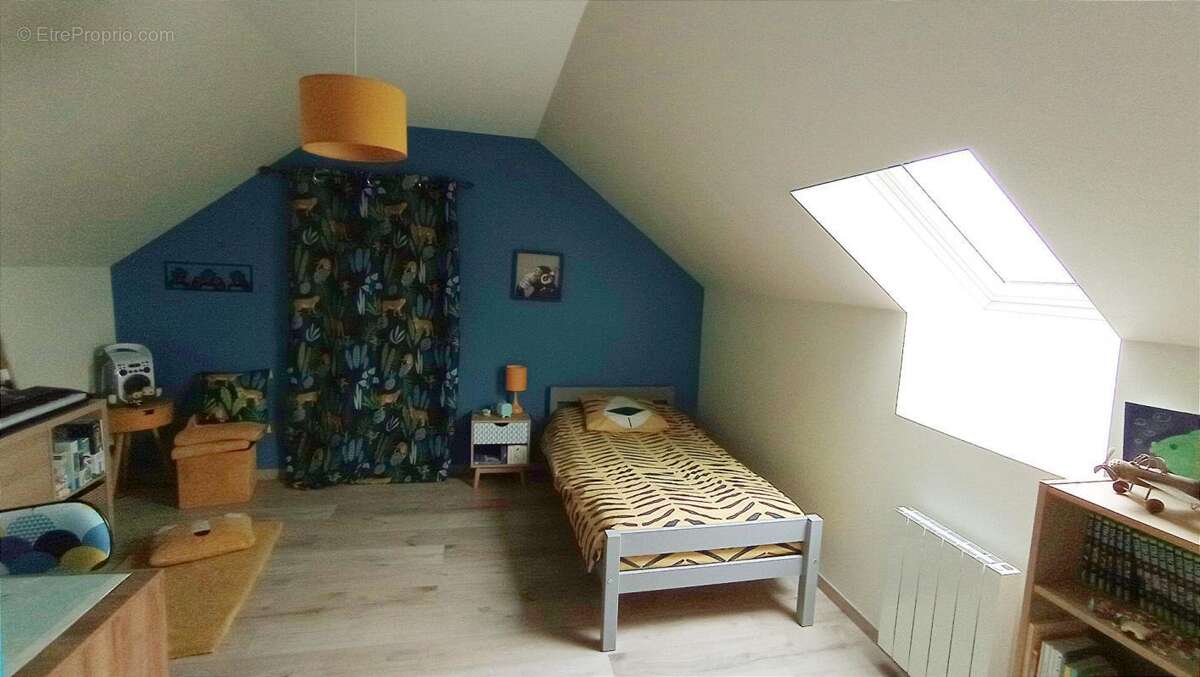 Maison à SAINT-ETIENNE-DE-CHIGNY