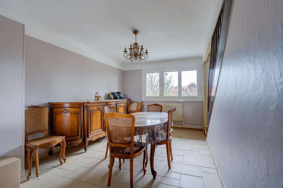 Appartement à BOIS-D'ARCY