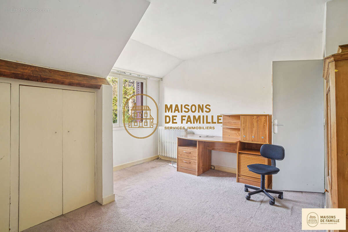 Maison à LA CELLE-SAINT-CLOUD