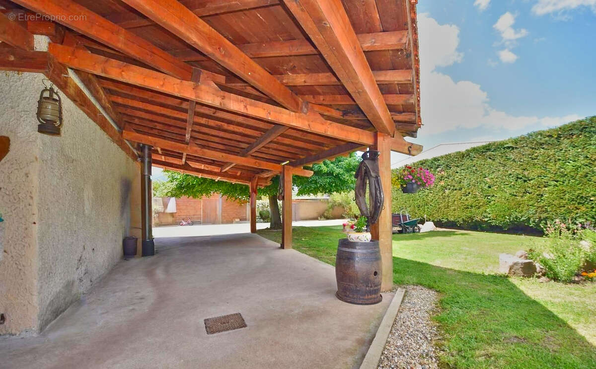 Maison à BULLY