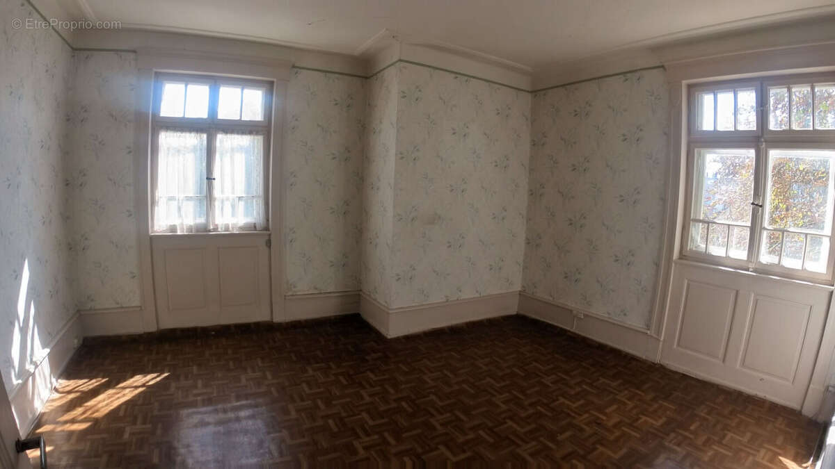 *** immeuble à vendre - 3 appartements + combles à saint louis *** - photo 4