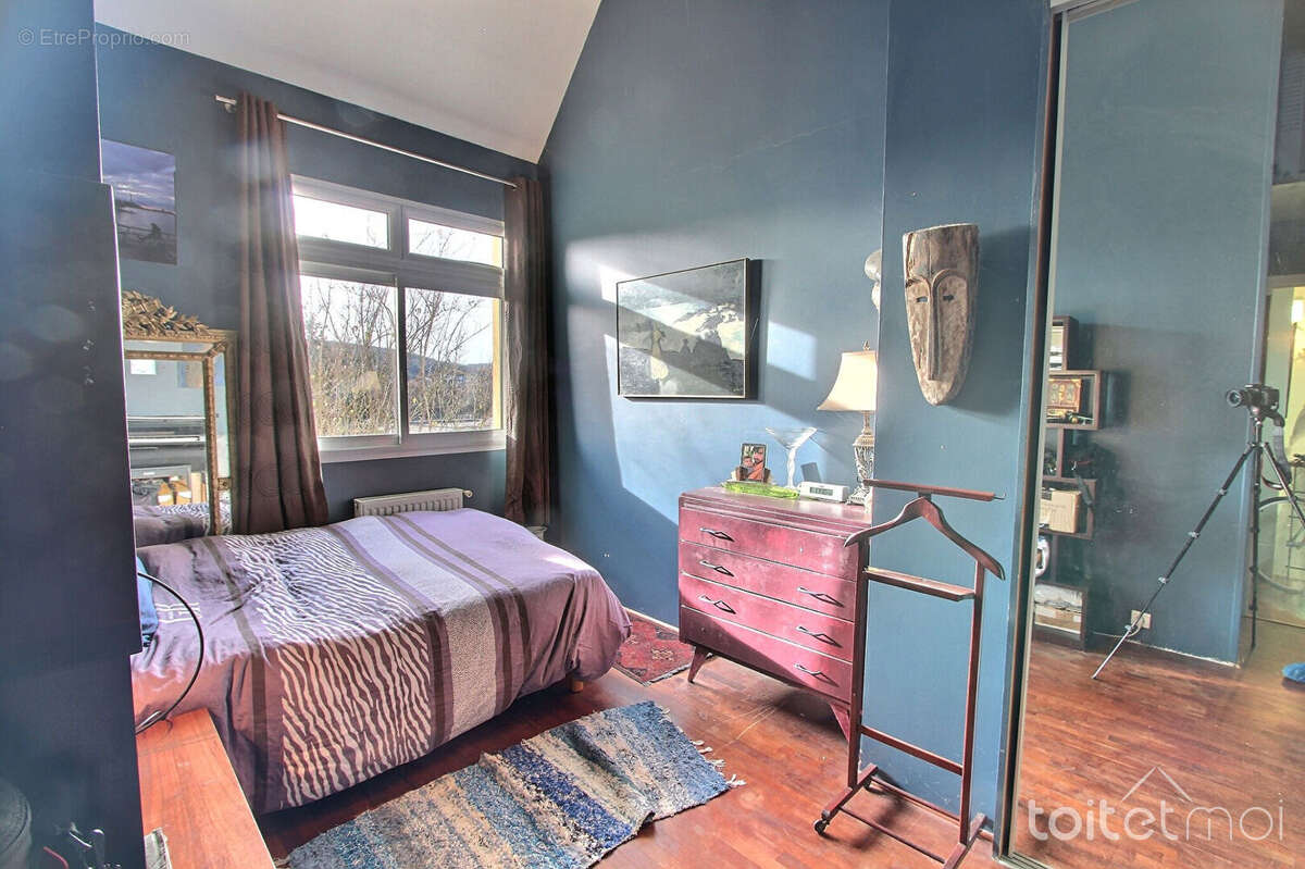 Maison à SAINT-REMY-LES-CHEVREUSE