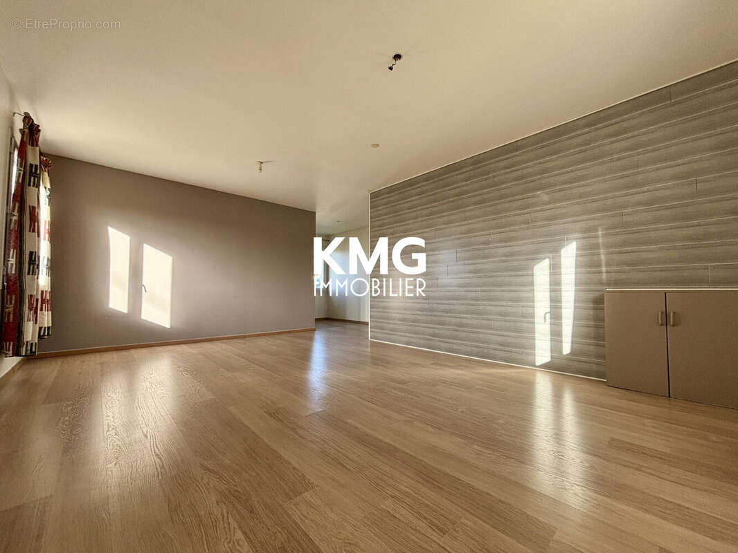 Maison à SAINT-PIERRE-D&#039;IRUBE