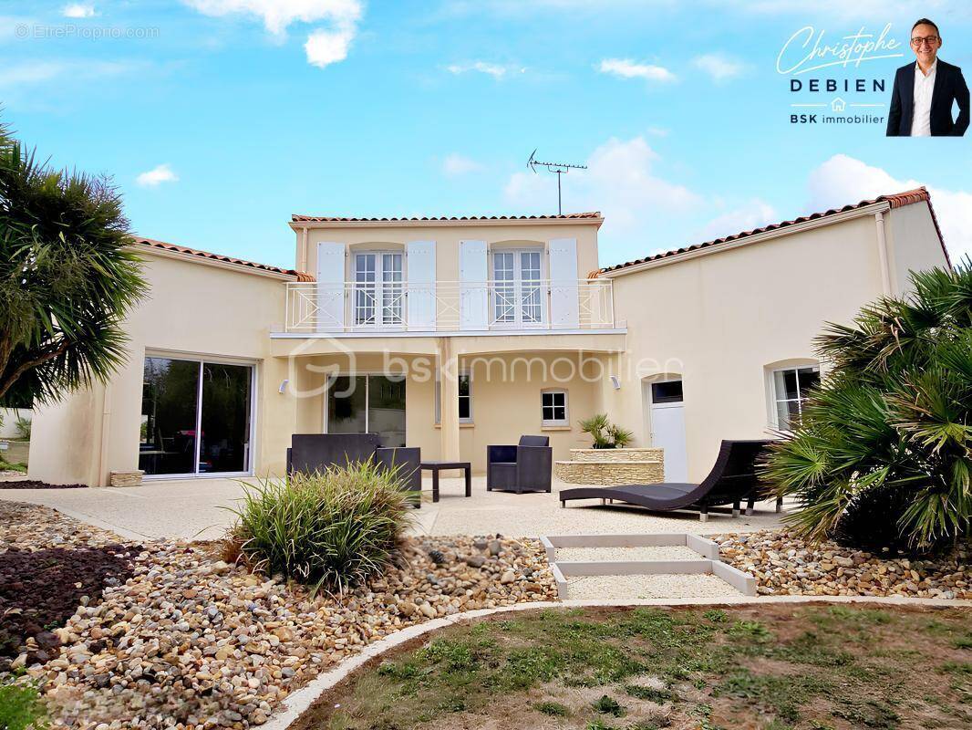 Maison à SAINT-MARTIN-DES-NOYERS