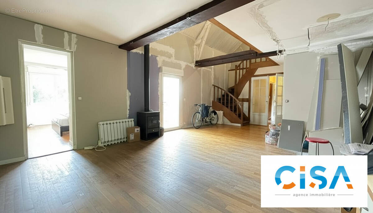 Appartement à PONT-SAINTE-MAXENCE