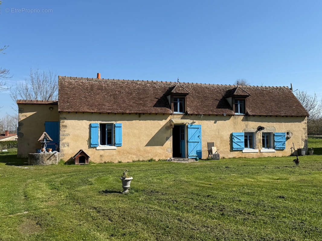 Maison à CHAMPILLET
