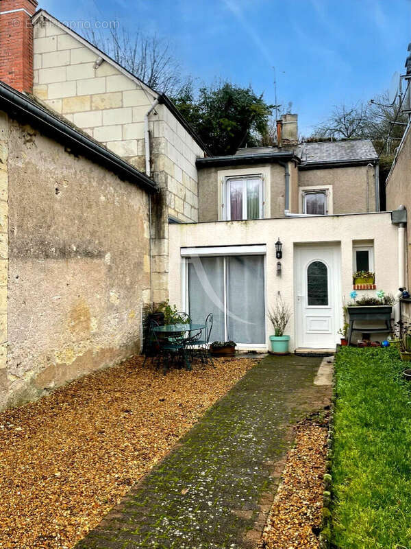 Maison à MONTRICHARD