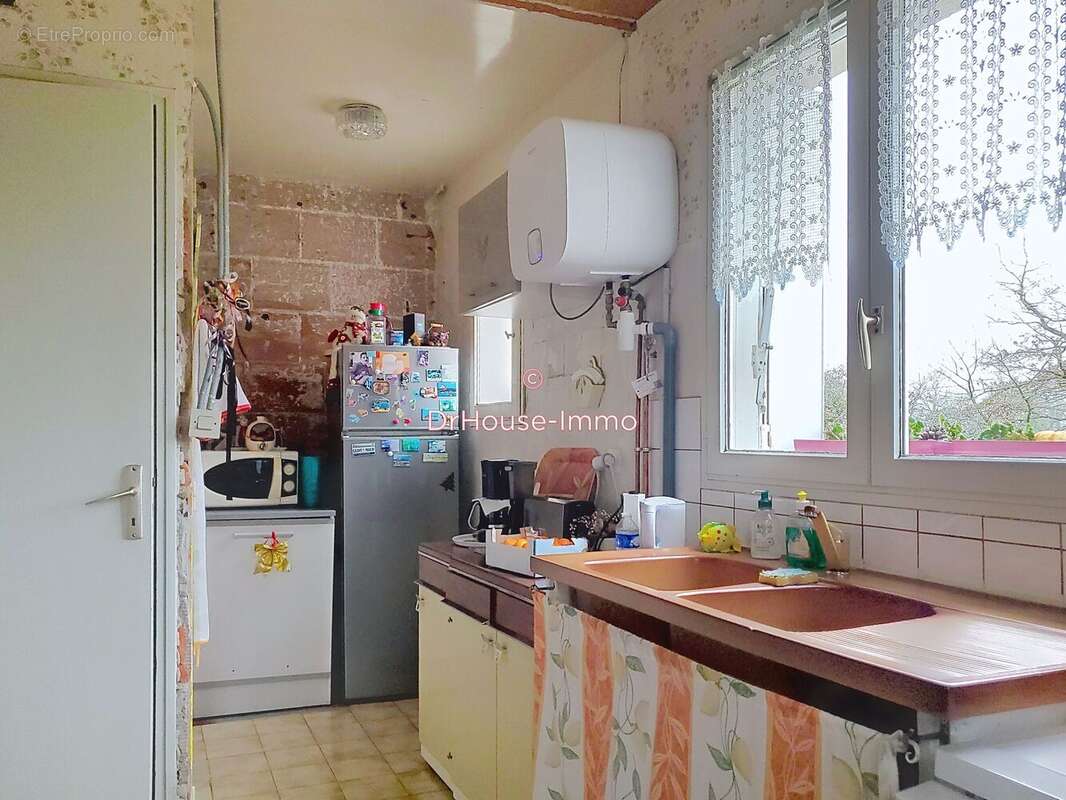 Maison à MONTIGNY-LE-CHARTIF