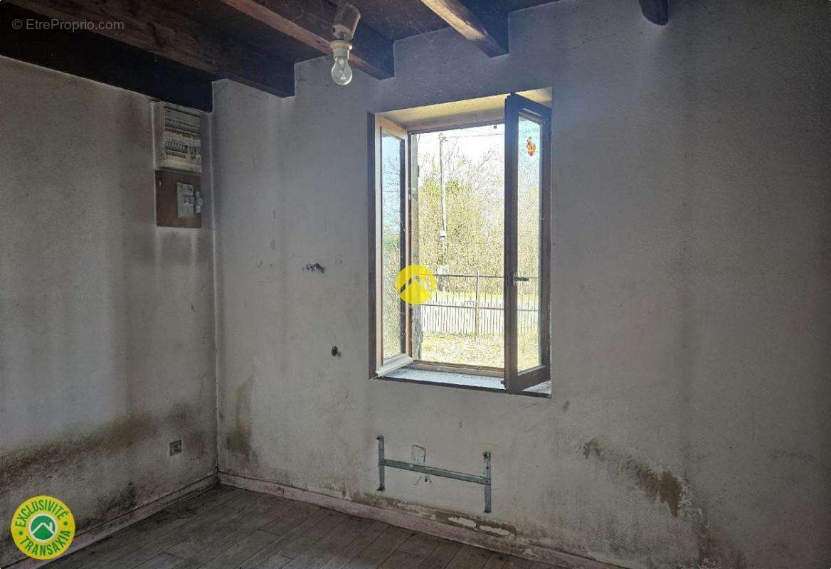 Maison à COSNE-D&#039;ALLIER