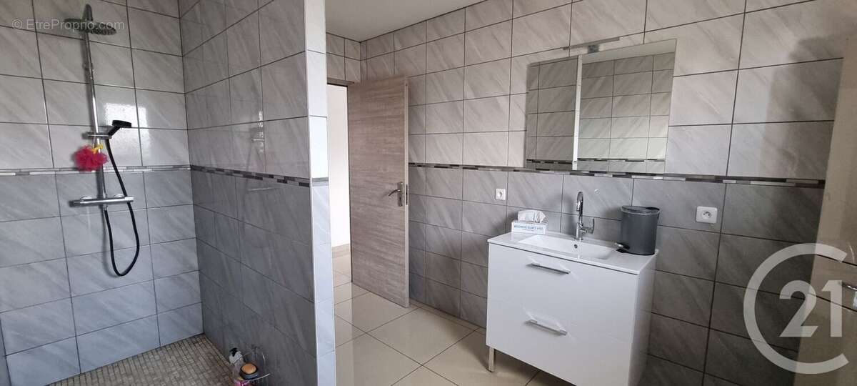 Maison 98 m² à Bruailles  - photo 7