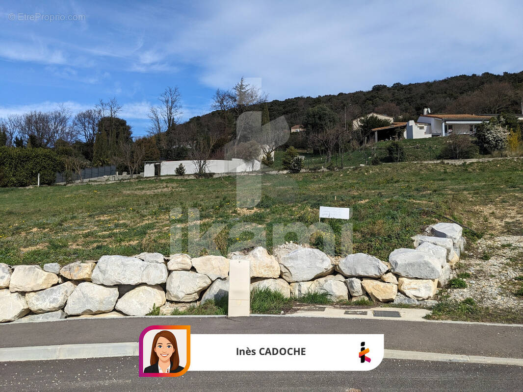 Terrain à SAINT-MARCEL-LES-SAUZET