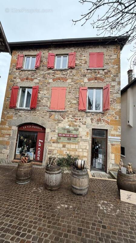 Photo 1 - Commerce à DOMMARTIN