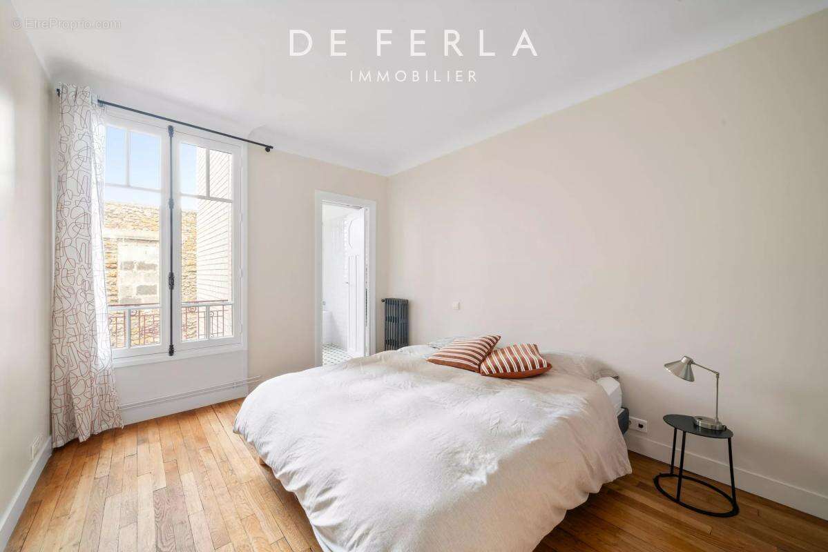 Appartement à PARIS-15E