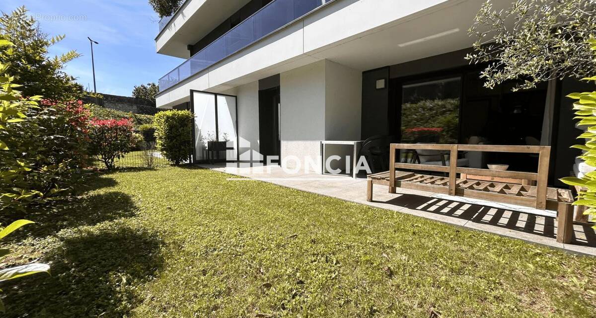 Appartement à BRISON-SAINT-INNOCENT