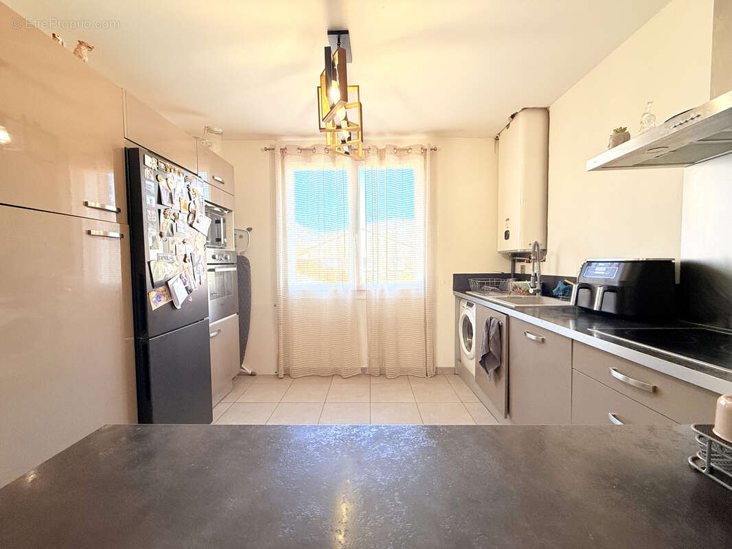 Appartement à LA VALETTE-DU-VAR