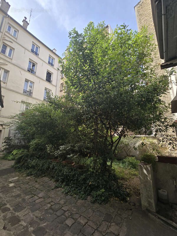 Appartement à PARIS-14E
