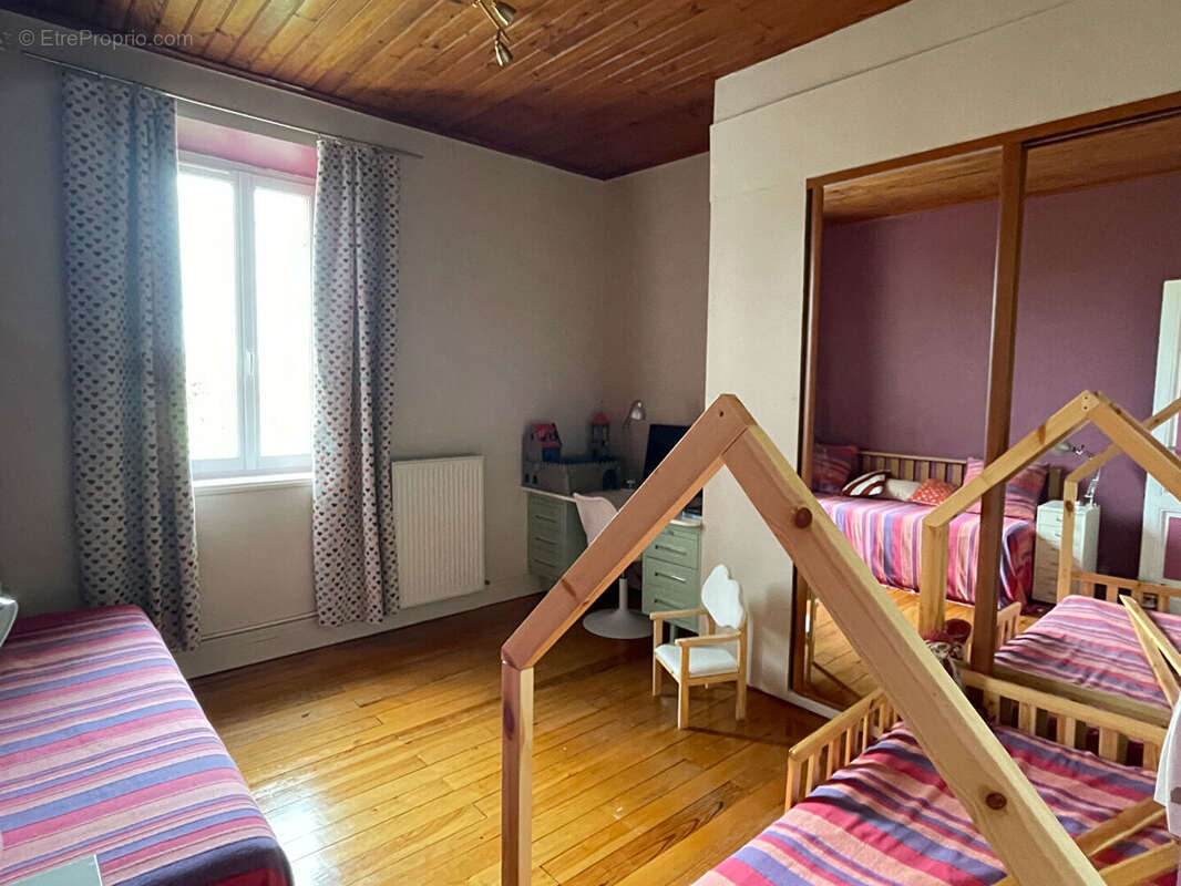 Maison à GENSAC